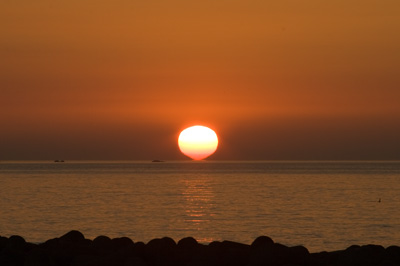 だるま夕日の始まり