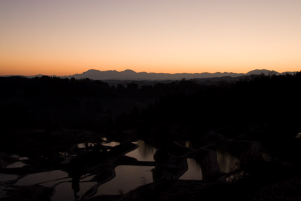 松代蒲生の棚田の朝焼け風景