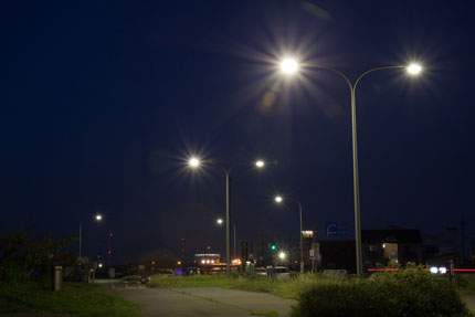 夜の駐車場