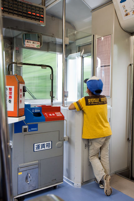 小さい子も運転手になったつもりで