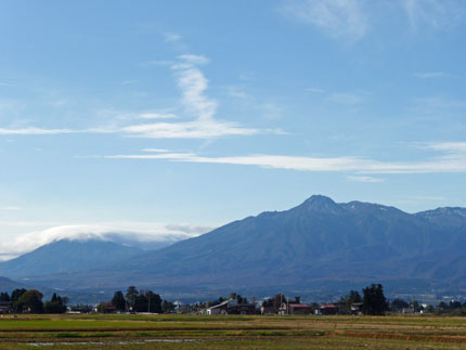 紅葉と相まって美しかった妙高山