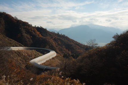 八箇峠から見下ろす魚沼の風景