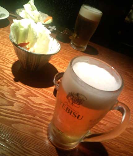 まずはビール