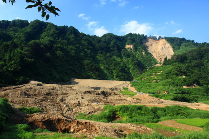 長野県北部地震の爪痕