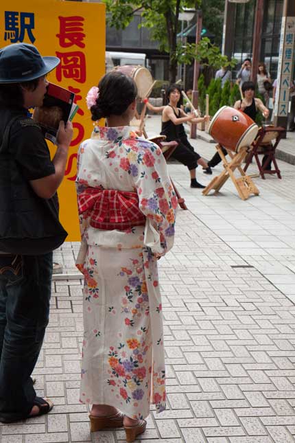 浴衣姿の素敵な女性