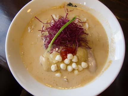 娘鶏麺（ニャンチーメン）