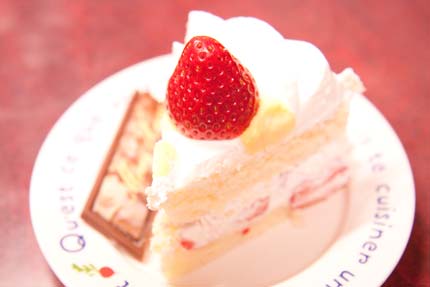 上越の名店レ・ドゥーさんのクリスマスケーキ