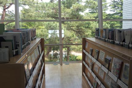 高田図書館