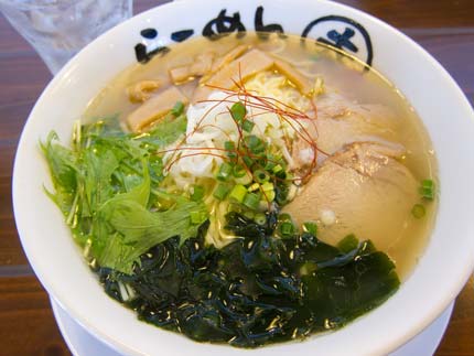 極あご　しおラーメン780円