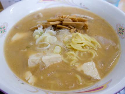 とん汁ラーメン750円