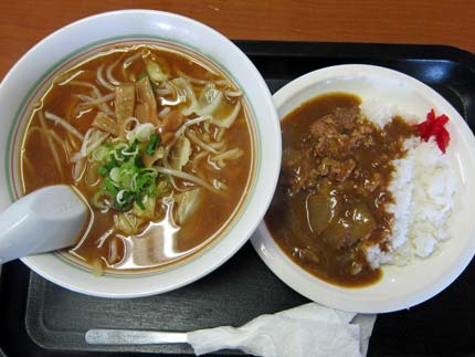 みそラーメンとミニカレーライス