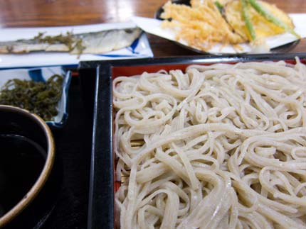 天せいろ蕎麦1400円と、にしん山椒漬450円