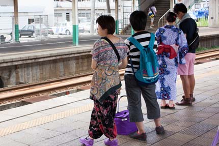 長岡花火に向かうらしいお客さん