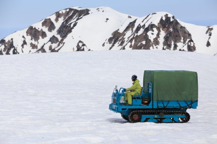 雪上車