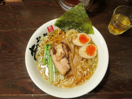 醤油麺700円＋味付けたまご100円