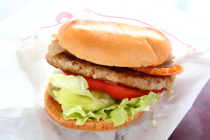 とびきりハンバーグサンド「傑作ベーコン」550円