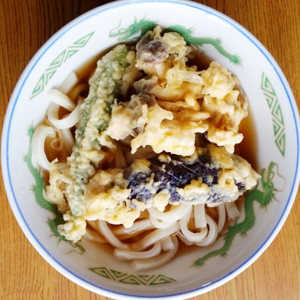 讃岐うどん天ぷらのせ