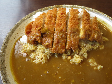 手仕込とん勝つカレー