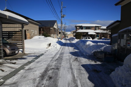 1月26日(木)、高田観測所記録　降雪量2cm積雪量59cm