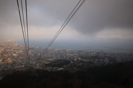 雲が迫ってきました