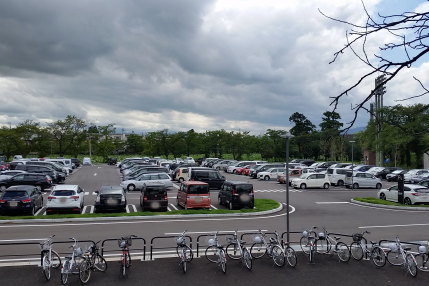 駐車場は、満車状態