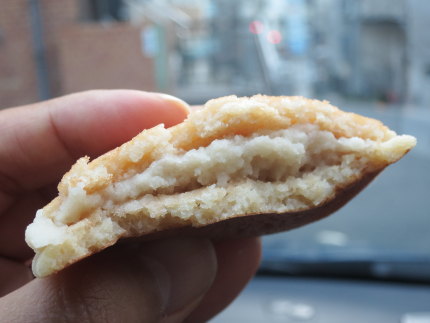 もちっふわっバターミニどら焼き　白なめらか餡