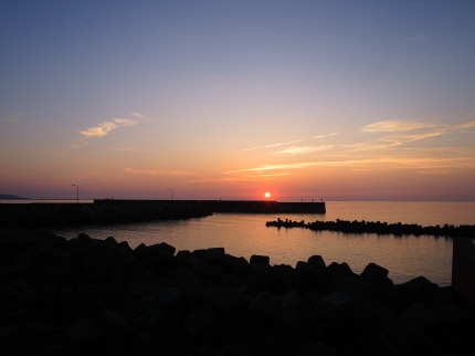 日本海に沈む夕日