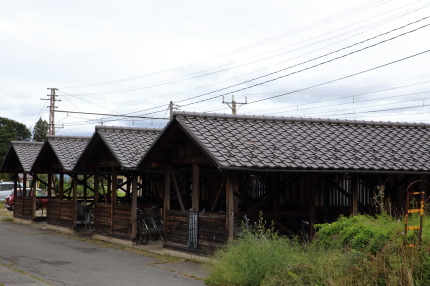 長野電鉄小布施駅の自転車小屋