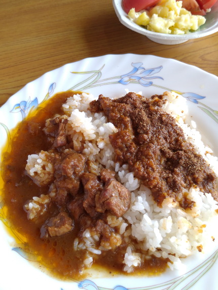 相掛けのレトルトカレー