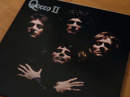 QueenⅡ