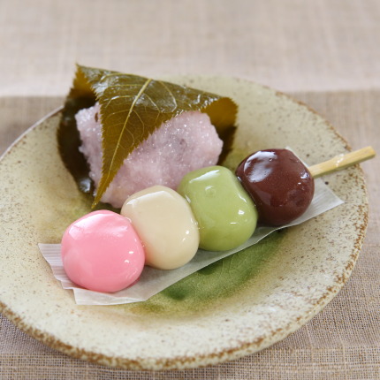 桜餅とあやめだんご