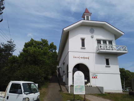 日本スキー発祥記念館脇の道