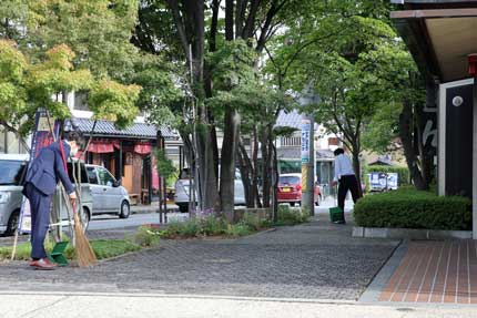 長野信金の行員さん