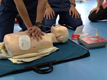 AEDの操作