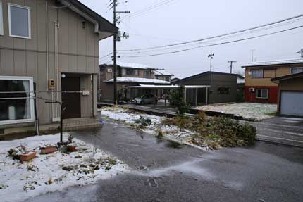 上越市大貫に雪が降りました