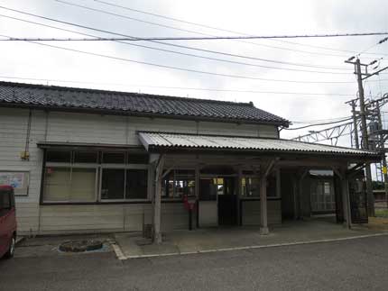 糸魚川市市振駅