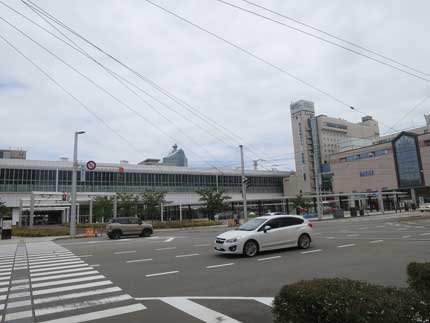 富山駅