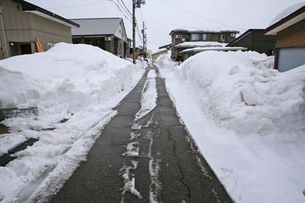 脇道の除雪も進み