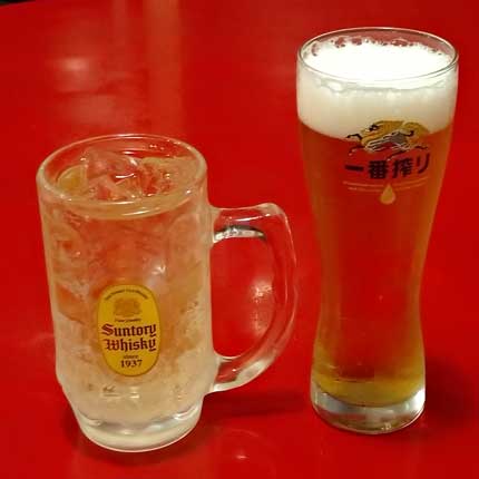 グラス生ビールとハイボール