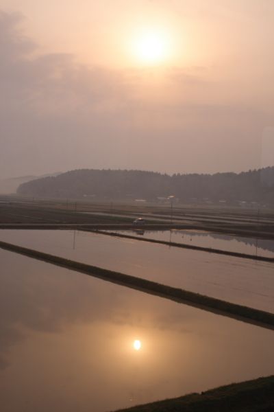 ほくほく線からの朝日