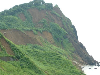 土砂崩れ現場